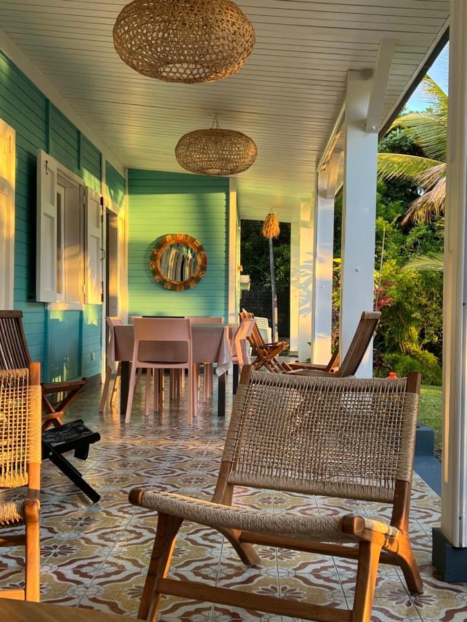 Jolie Creole- Villa Sur Le Lagon ลาซาลีน เลอแบ็ง ภายนอก รูปภาพ