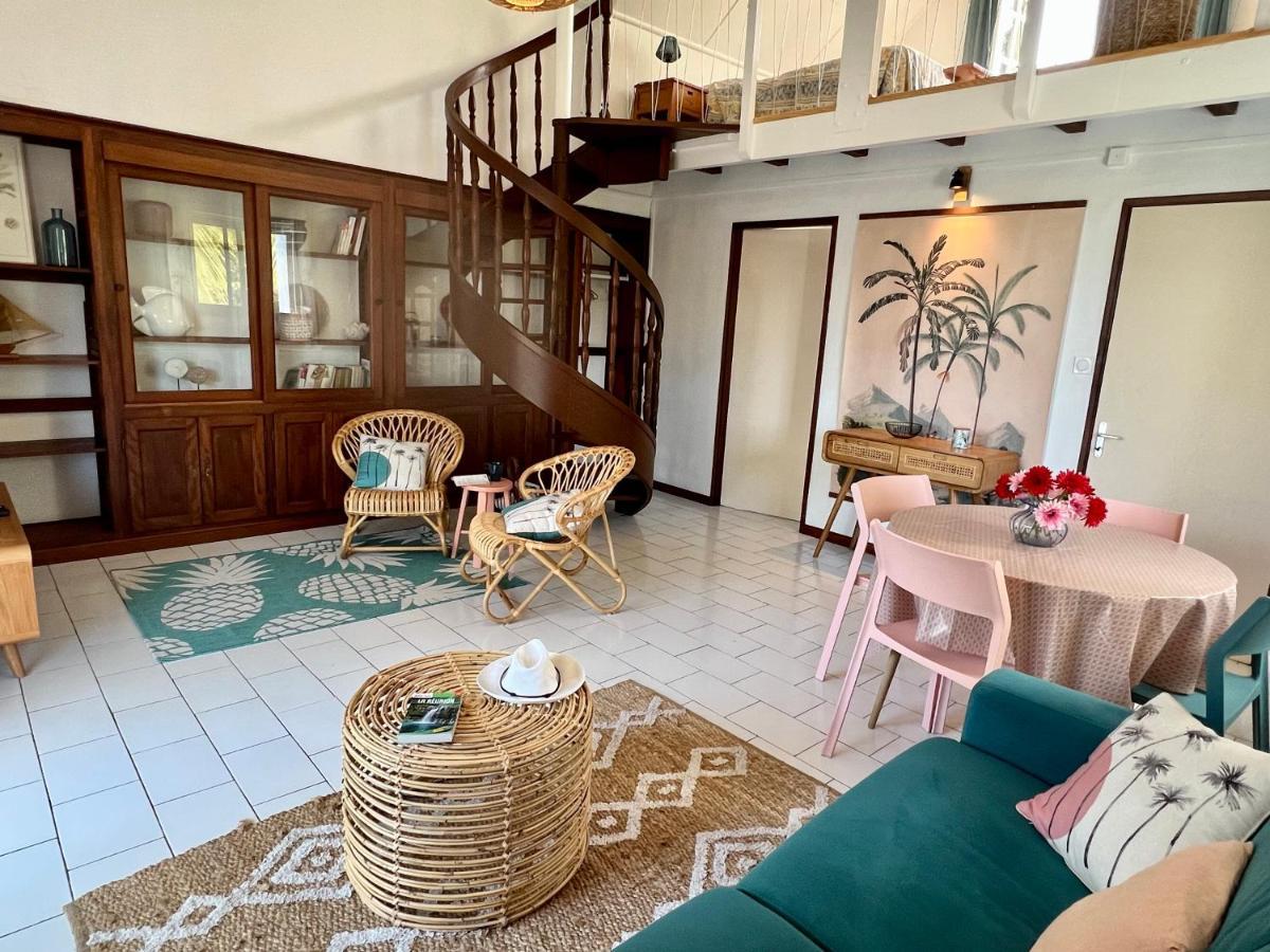 Jolie Creole- Villa Sur Le Lagon ลาซาลีน เลอแบ็ง ภายนอก รูปภาพ