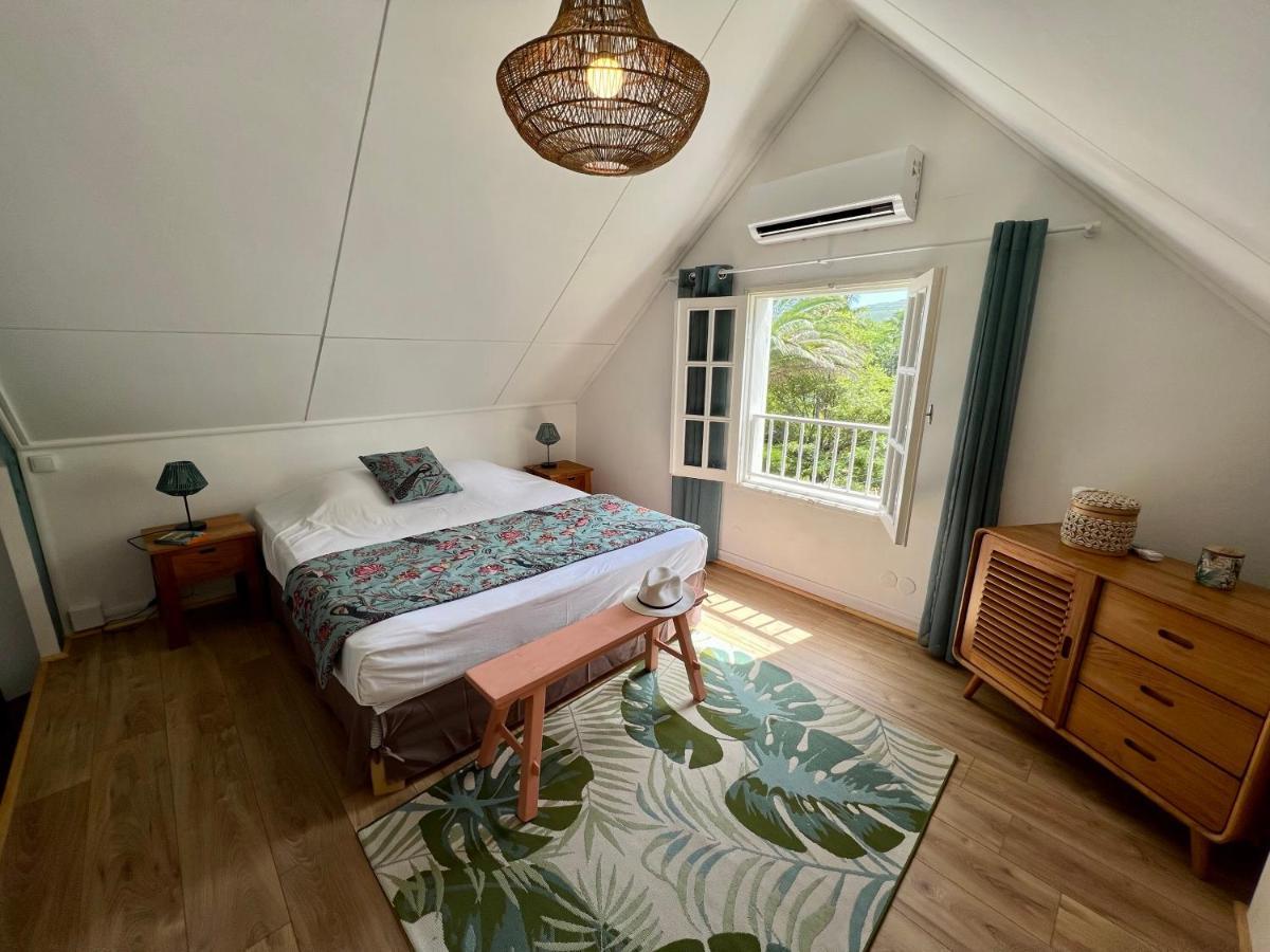 Jolie Creole- Villa Sur Le Lagon ลาซาลีน เลอแบ็ง ภายนอก รูปภาพ